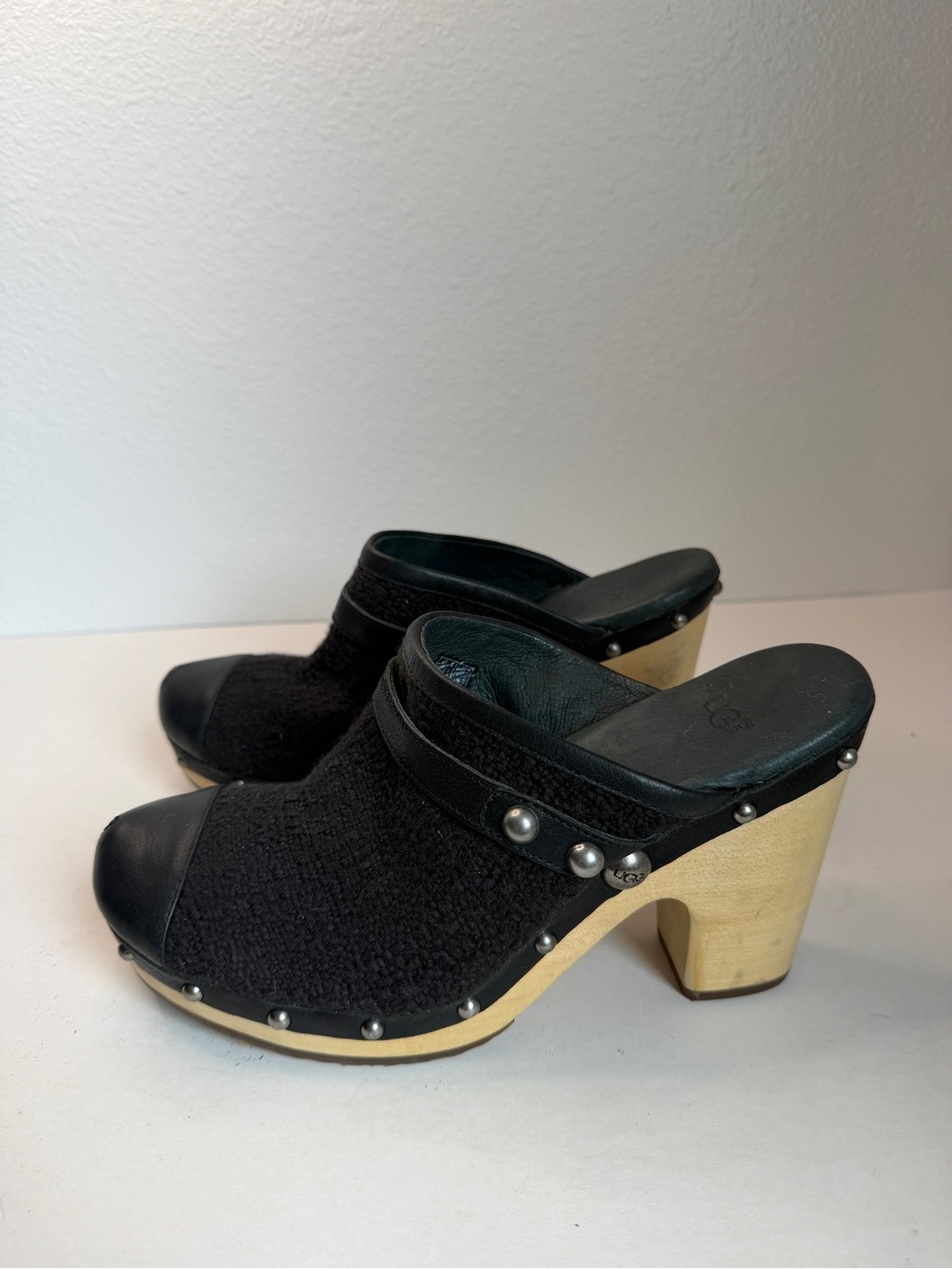 UGG Abbie Black Wool Leather VTG Heeled Clog Mules Y2K Size 9